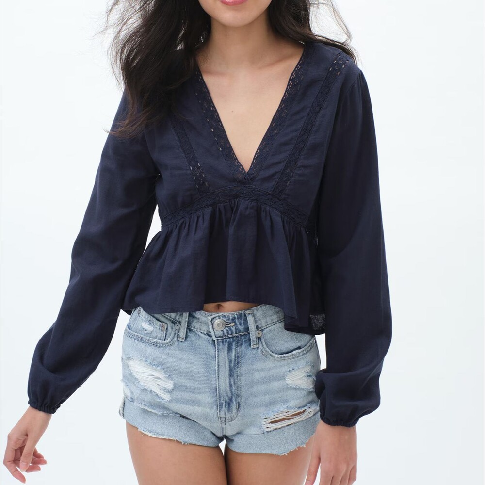 Abercrombie & Fitch Long Sleeve Embroidered V-Neck Babydoll Top Size Large - Picture 1 of 4